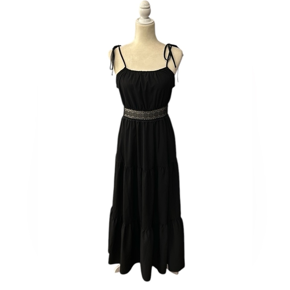 Black Size M Tiered Maxi Dress Spaghetti Strap Ties With Lace Detail